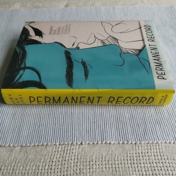 💙3/$25💙‎ Permanent  Record by Mary H.K Choi Hardcover Novel - Picture 3 of 3